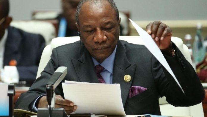 Sans internet, la Guinée maintient son double scrutin de dimanche