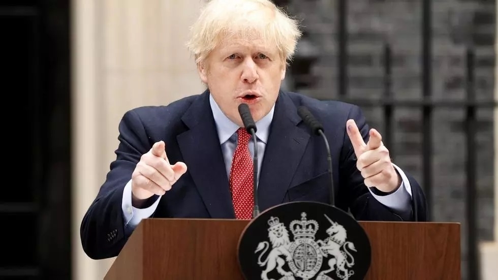 Royaume-Uni: Boris Johnson appelle à maintenir le confinement