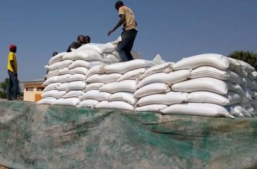 Les importateurs camerounais soupçonnés de réexporter frauduleusement du riz vers les pays voisins, notamment au Nigeria