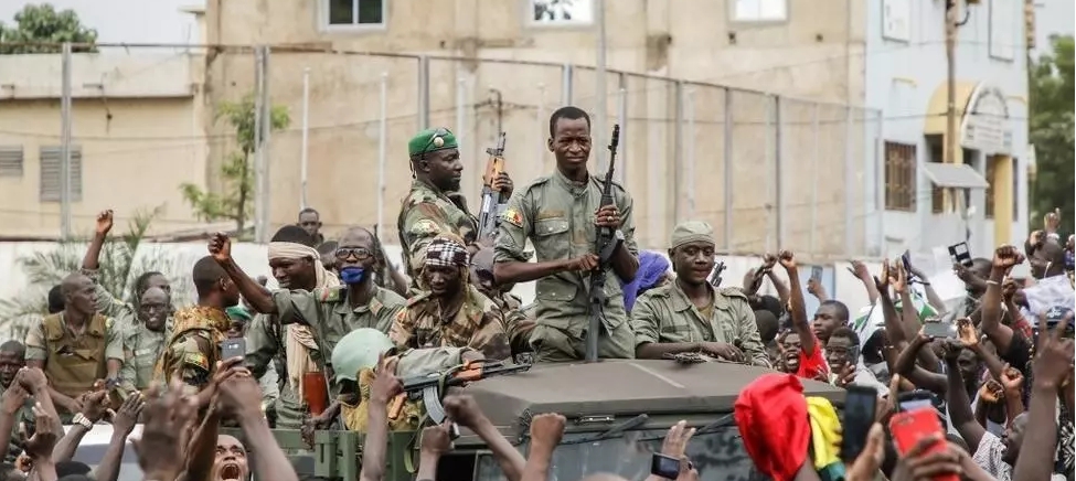 Mali: le président IBK annonce sa démission suite au coup de force militaire