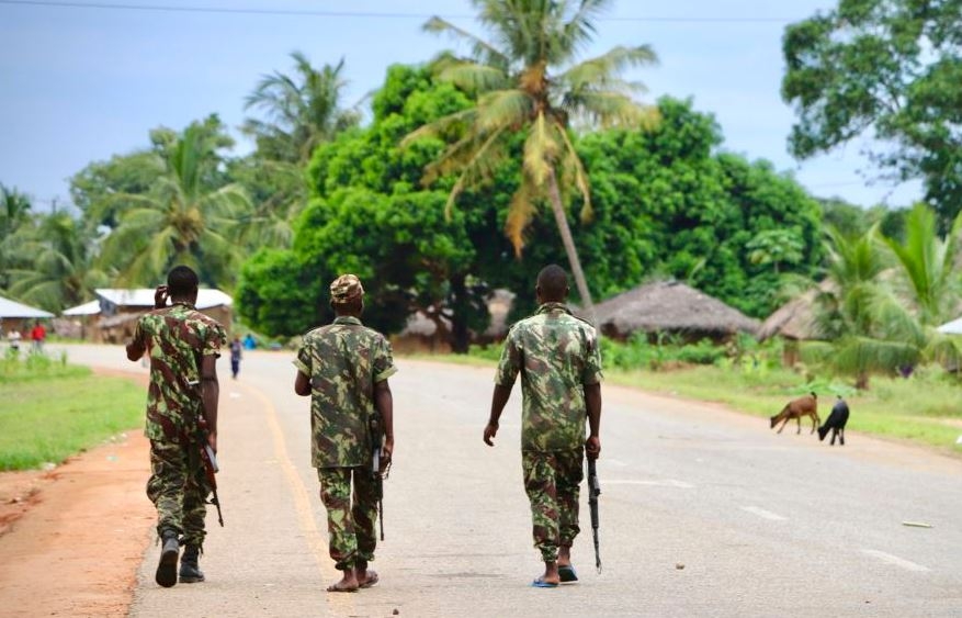 L’État islamique s’empare d’un port stratégique au Mozambique, lourdes pertes au sein de l’armée