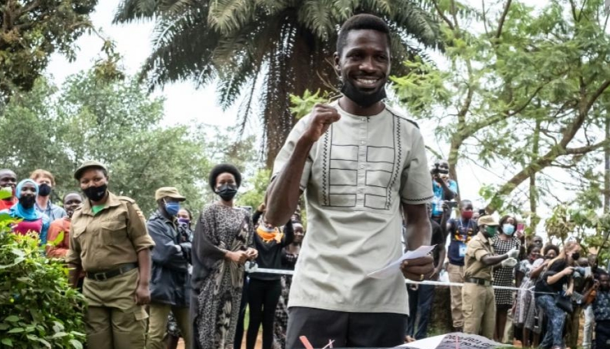 Ouganda: l’opposant Bobi Wine conteste l’élection présidentielle devant la justice