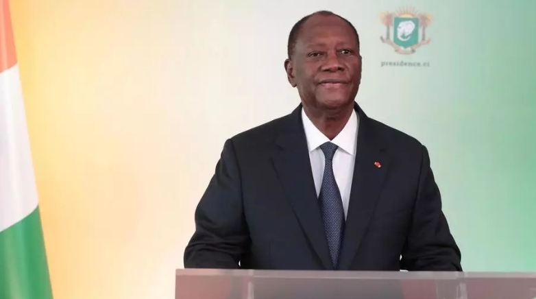 Côte d’Ivoire: les candidats RHDP pour les législatives investis en présence de Ouattara