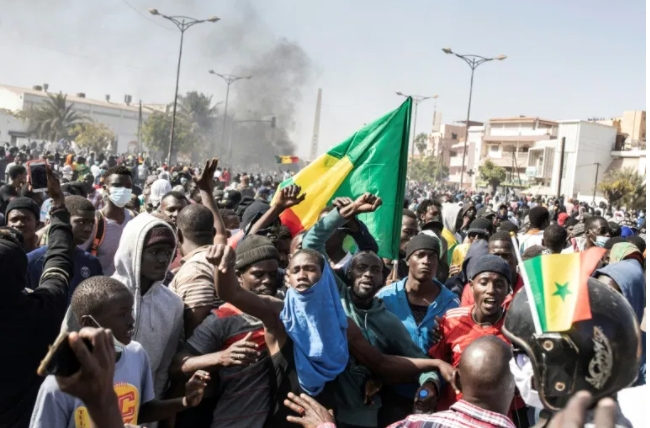 Les émeutes au Sénégal, révélateur d’une économie asphyxiée par la pandémie