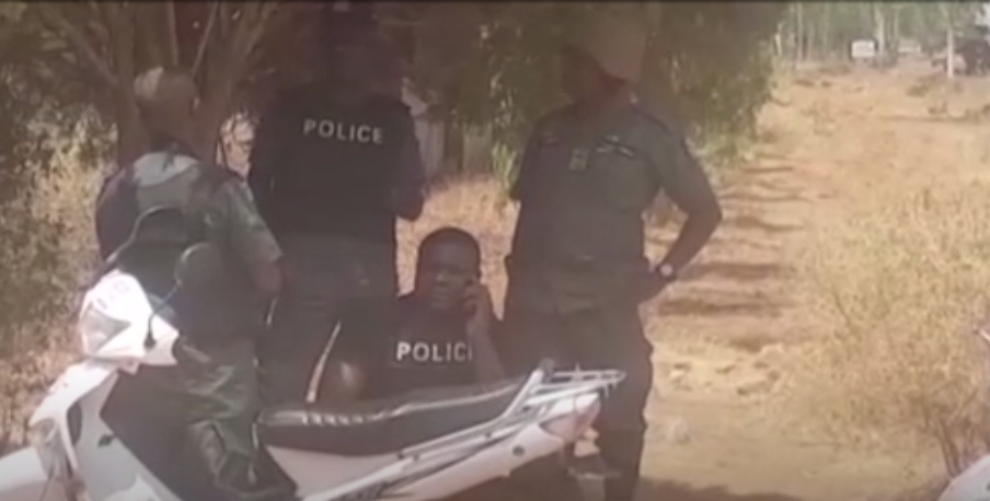 Nigerian police camp at site of suspected mass kidnapping