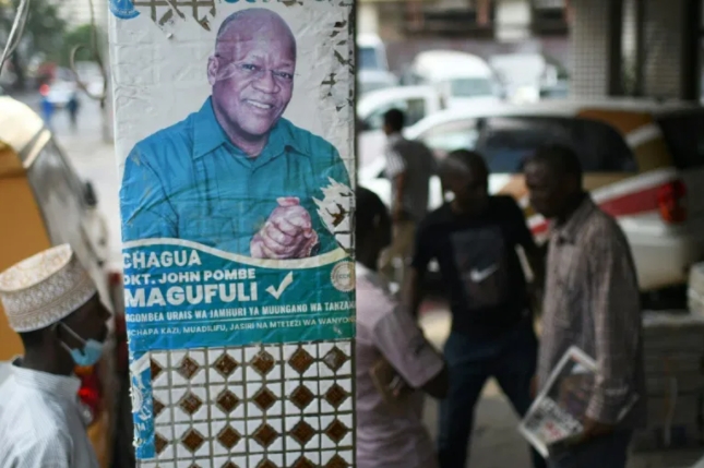 Larmes ou soulagement, le décès du président Magufuli divise la population en Tanzanie