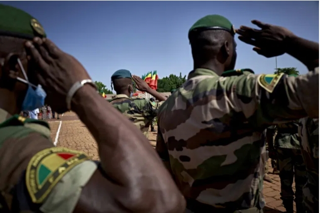 plus de 30 soldats maliens tués dans l’attaque présumée jihadiste la plus meurtrière en 2021