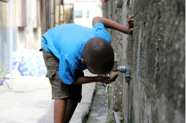 un enfant sur trois manque d’eau au Nigeria