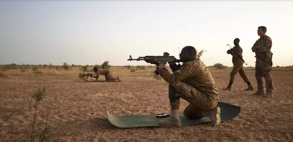 Burkina: quatre personnes portées disparues après l’attaque d’une patrouille anti-braconnage