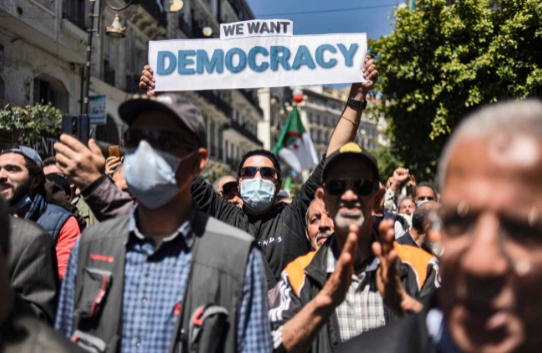 Crise sociale en Algérie : le gouvernement met en garde contre des actes « subversifs »