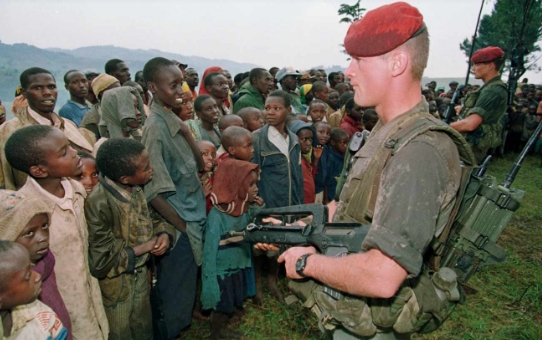 Génocide au Rwanda : un non-lieu requis contre l’armée française, accusée d’avoir abandonné des centaines de Tutsi