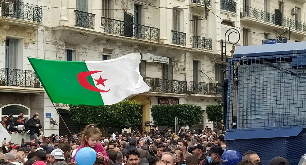 Hirak: il faut «une sortie de crise par l’État de droit», sinon «nous allons vers la guerre civile»