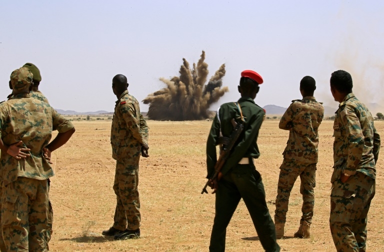 Dix ans après la division du Soudan, les rebelles gardent leurs armes contre Khartoum