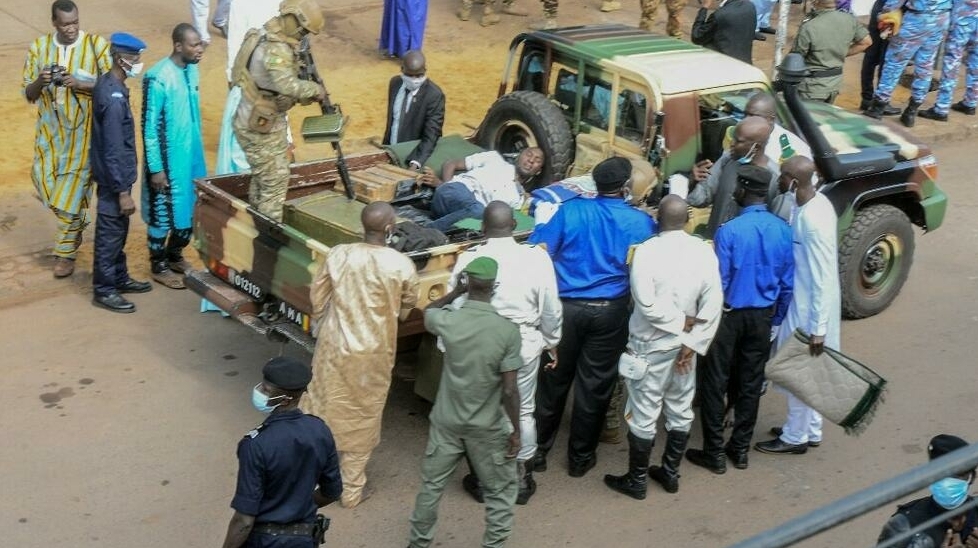 Mali: qui se trouve derrière la tentative d’assassinat du colonel Assimi Goïta?