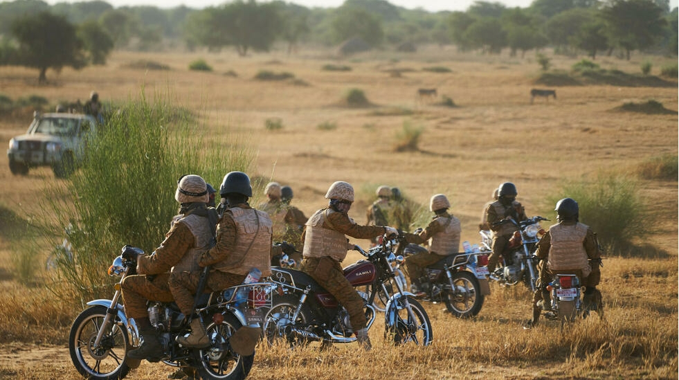 Burkina Faso: au moins 47 civils et militaires tués dans une attaque dans le Sahel