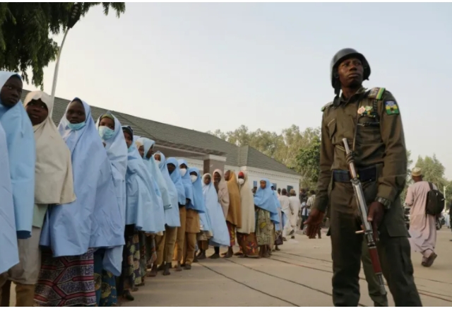 Au Nigeria, 12 millions d’enfants « ont peur d’aller à l’école » selon le président