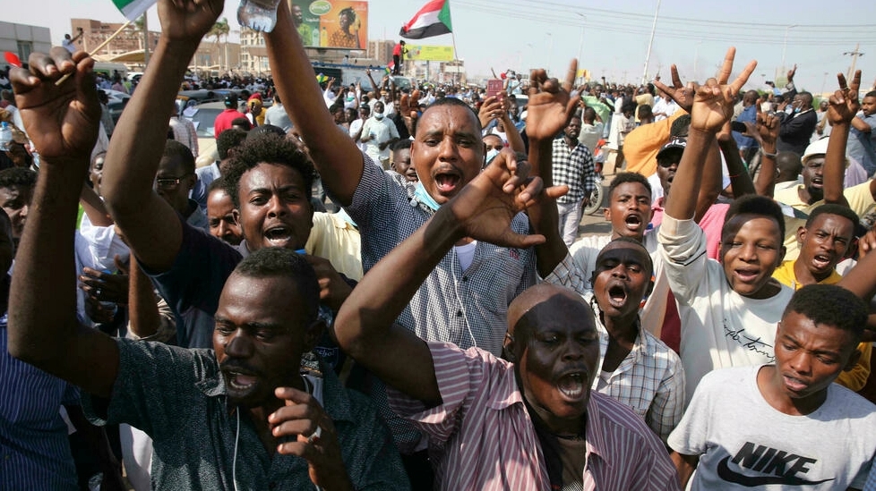 Manifestations au Soudan: les soutiens au pouvoir civil manifestent en masse et crient leur impatience