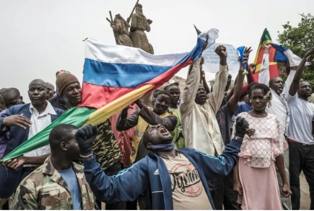 L’hostilité à l’engagement armé de la France au Sahel de plus en plus visible