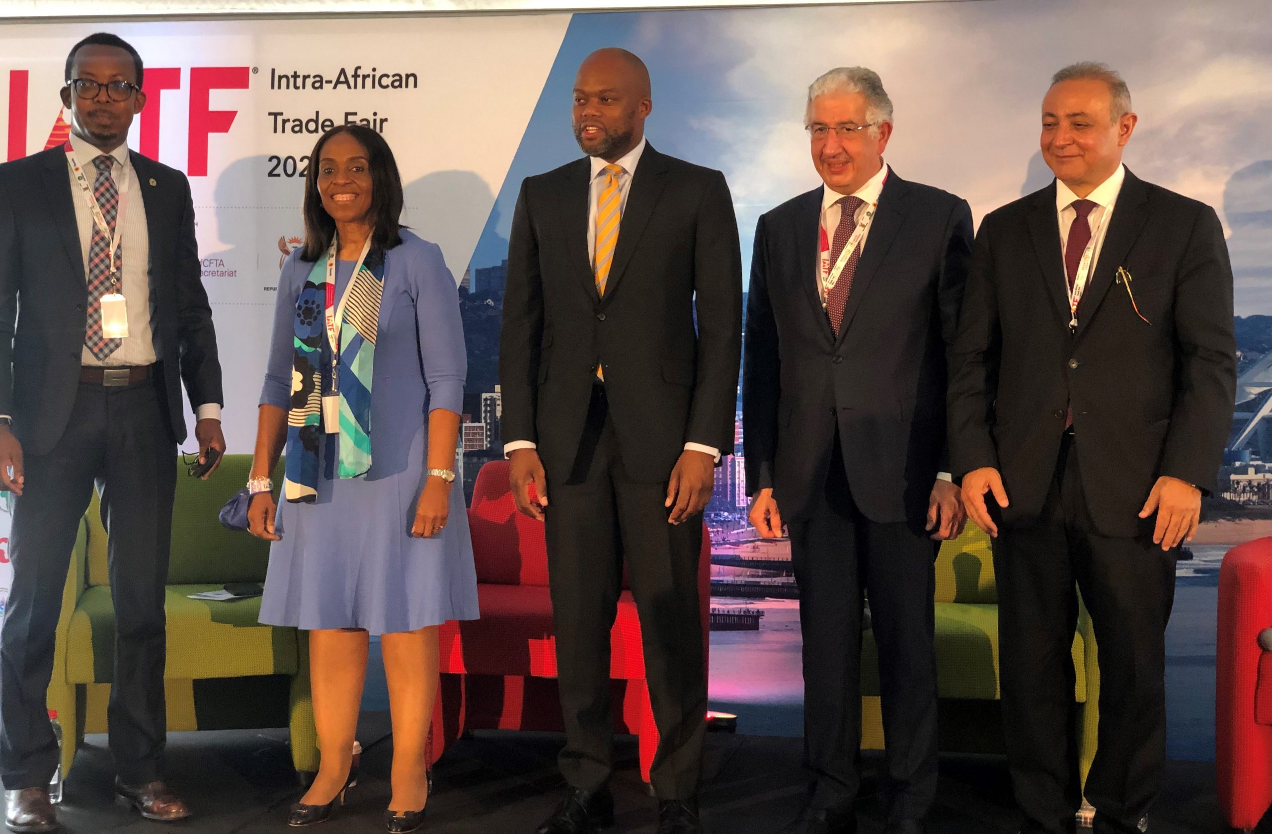 Dans le cadre du programme des Ponts du Commerce Arabo Africains (AATB),, Afreximbank, la BADEA et;ARSO ont organisé une table ronde de haut niveau sur;harmonisation des normes pour les produits pharmaceutiques et les dispositi