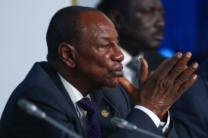 Guinée : l’ancien président Alpha Condé ira se soigner à l’étranger