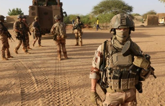 Au Mali, rester ou partir? L’heure des choix a sonné pour Paris et les Européens