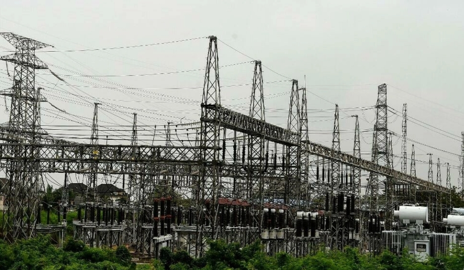 Les Nigérians face à l’effondrement de leur réseau électrique