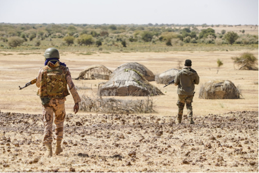 Les attaques terroristes simultanées contre trois camps de l’armée malienne