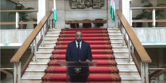 Patrick Achi, le Premier ministre ivoirien, vient de remettre sa démission, le 13 avril 2022. REUTERS/Luc Gnago