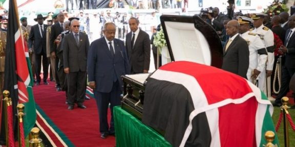 Le-Président-de-la-République-prend-part-aux-funérailles-nationales-du-Kenya-à-son-ancien-Président-Daniel-Arap-Moi