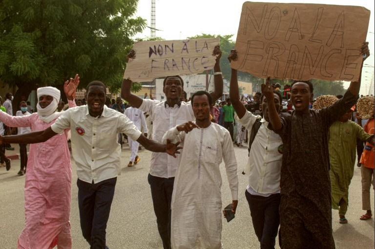 Manifestation contre la France au Tchad: les rebelles exigent la libération des opposants