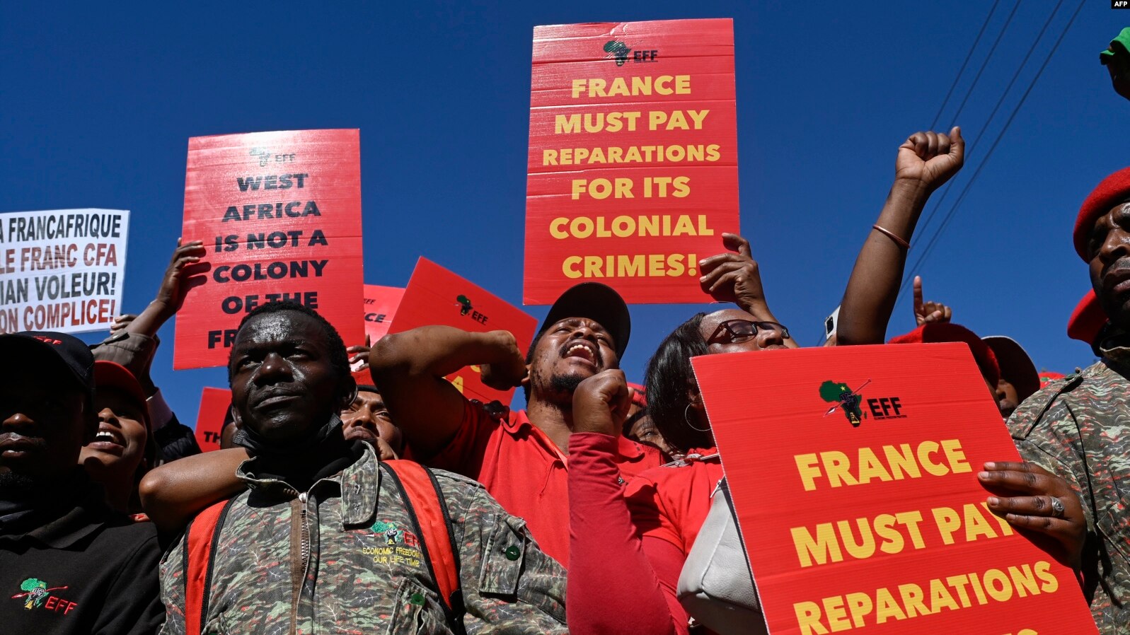 Manifestation à Pretoria : « La France hors d’Afrique »