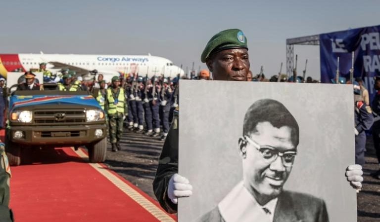 Kinshasa, dernière étape du périple du cercueil de Patrice Lumumba en RDC