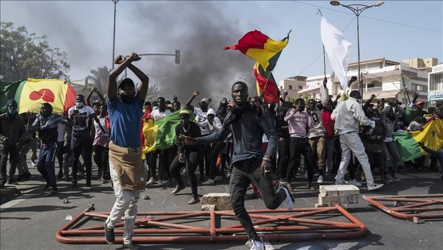 Sénégal : l’opposition manifeste contre la disqualification de ses leaders aux Législatives
