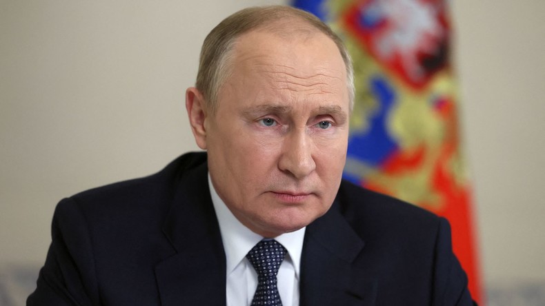 Poutine signe un décret simplifiant l’accès à la citoyenneté russe pour les Ukrainiens