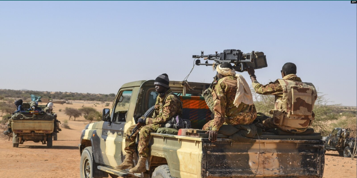 Militaires ivoiriens détenus au Mali: le médiateur togolais reçoit des délégations
