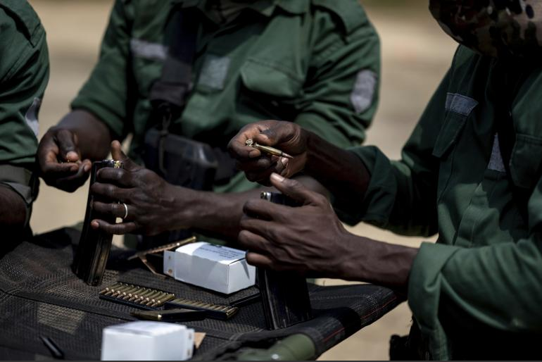 Mali : Le gouvernement annonce l’interpellation de 49 mercenaires ivoiriens à Bamako