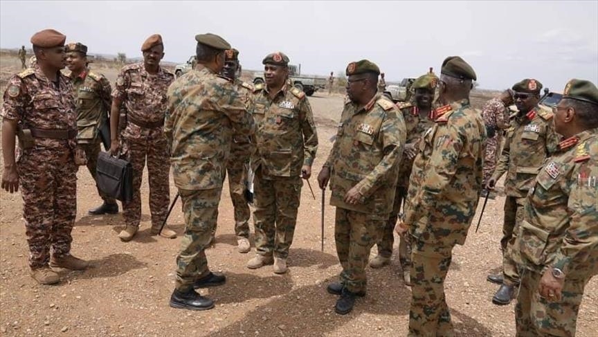 Coopération militaire : le Tchad et le Soudan envisagent de renforcer la force frontalière mixte
