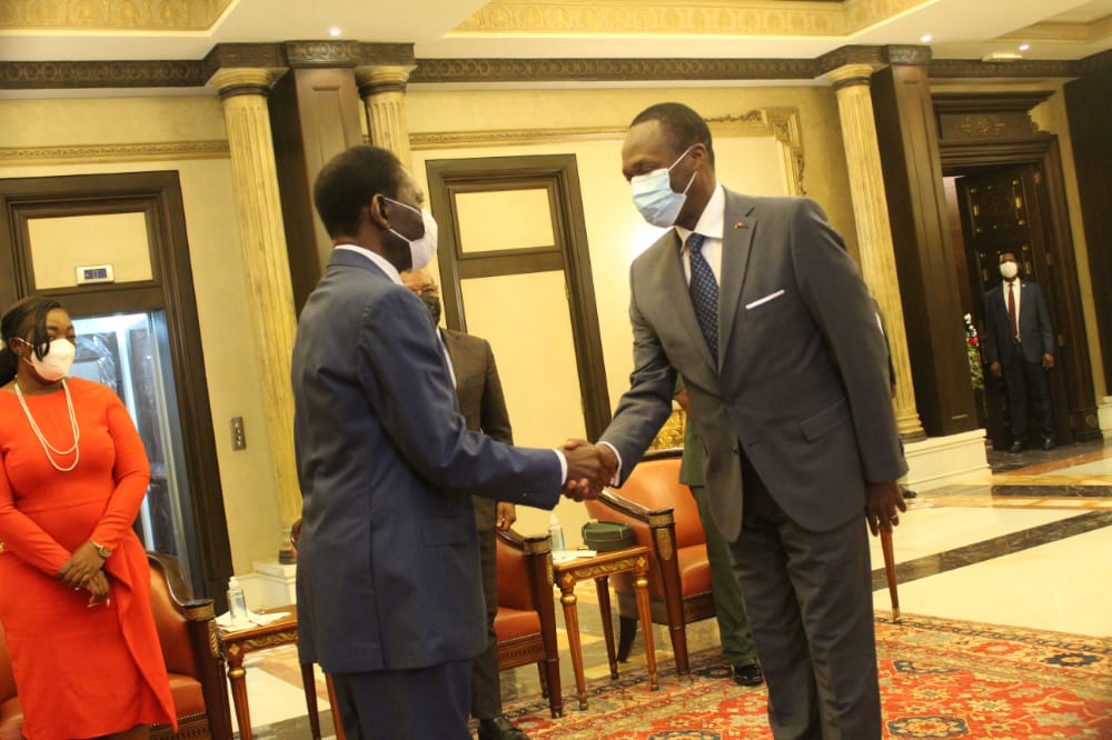 Coopération militaire: Le ministre de la Défense Joseph Beti Assomo, reçu en audience par le président équato-guinéen, Teodoro Obiang Nguema Mbazogo