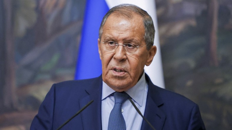 Lavrov : « La France s’immisce dans les affaires internes des pays africains »