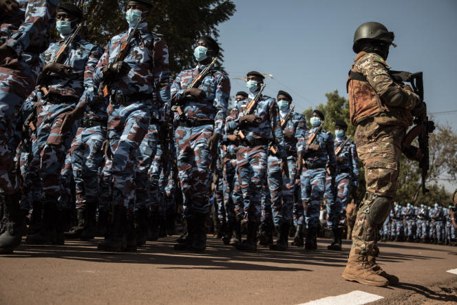 Les autorités maliennes veulent militariser la police et la protection civile