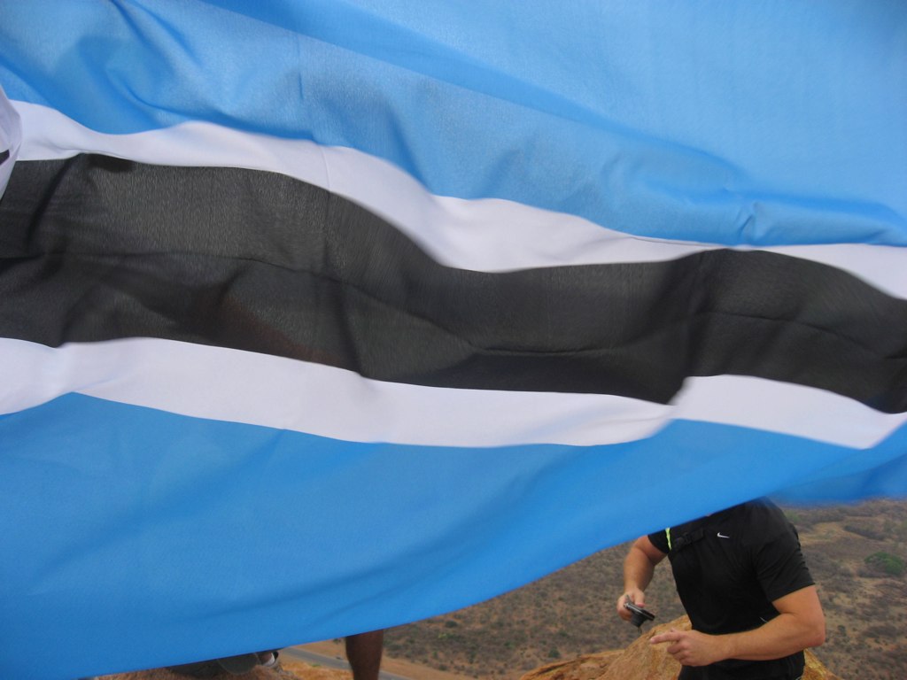 Le Botswana émet un mandat d’arrêt contre l’ex-président Ian Khama