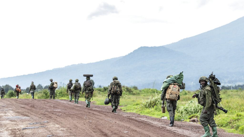RDC : le M23 s’engage à poursuivre un « retrait ordonné », dit Kenyatta