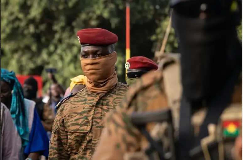 Burkina Faso : Le capitaine Ibrahim Traoré limoge le chef de la gendarmerie nationale
