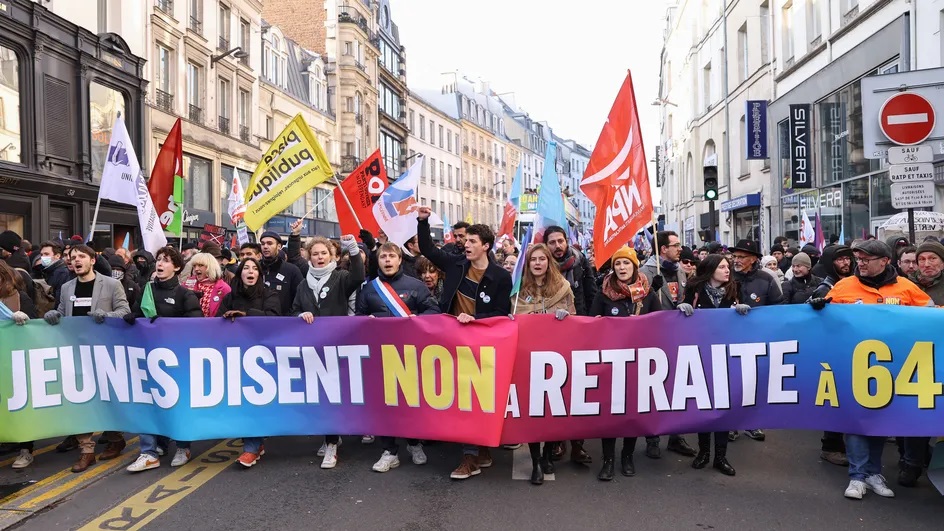 France : les Parisiens continuent de manifester contre la réforme des retraites