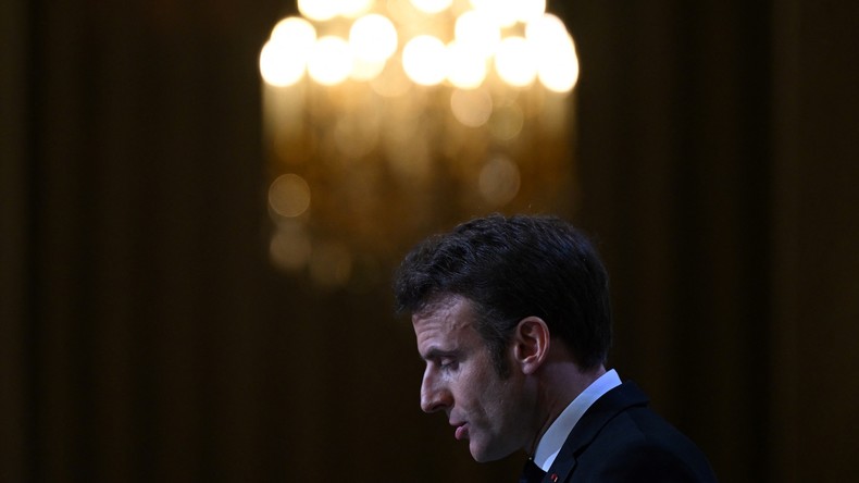 Macron annonce une «diminution visible» des effectifs militaires français en Afrique