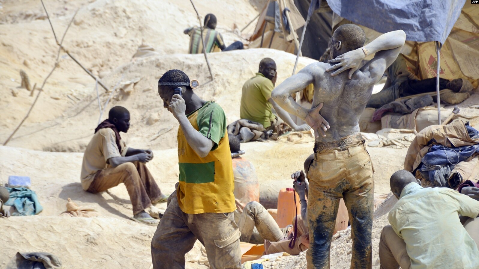 Au moins 10 morts dans l’éboulement d’une mine d’or artisanale au Faso