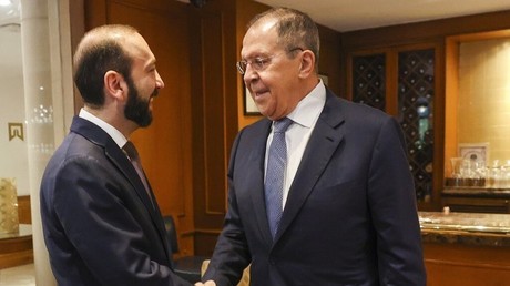 Lavrov dénonce des «tentatives des Occidentaux pour brouiller la Russie et l’Arménie»