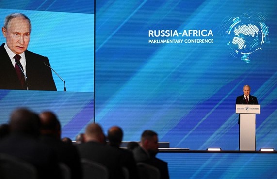 L’Afrique confirme son indépendance lors de la conférence parlementaire « Russie-Afrique »
