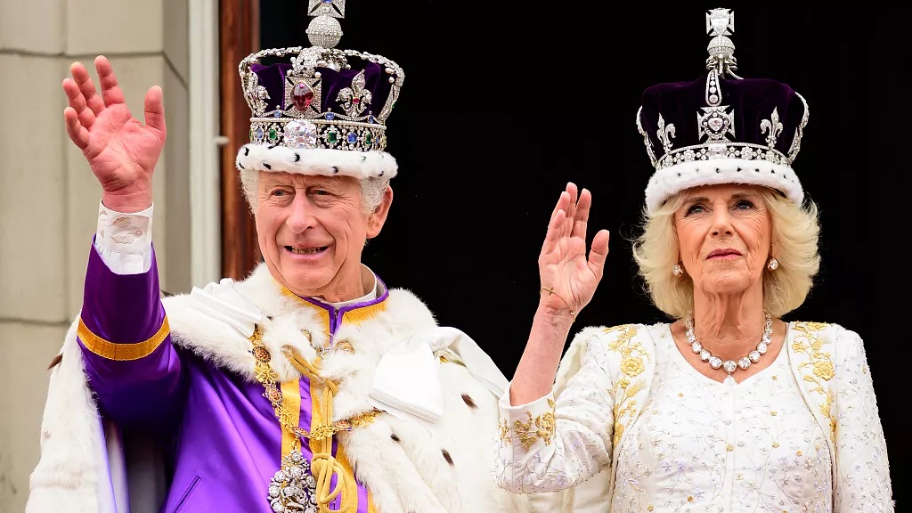 Le roi Charles III couronné à Londres