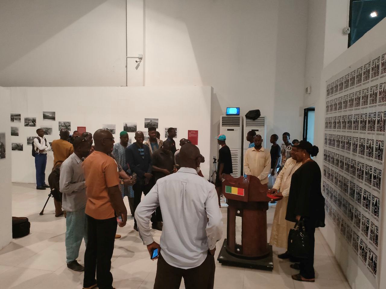 La Maison russe non étatique au Mali organise une exposition photo consacrée au Jour de la Victoire